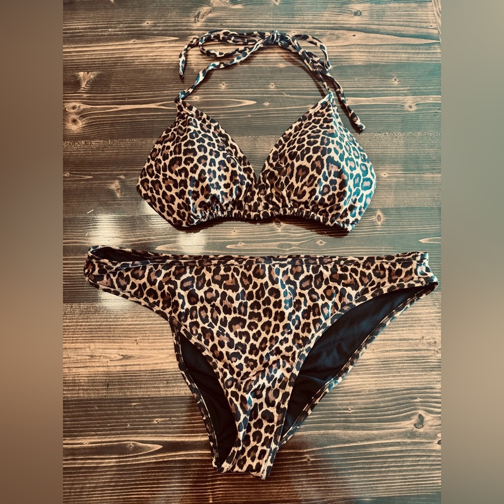NWT Frederick's of Hollywood Leopard Print Bikini with Ruched Bottom Size 2XL